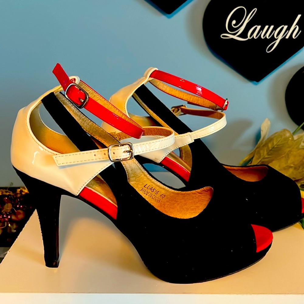 Get more beauty, brand, black, white, and red scrappy heel sandals-size 8
